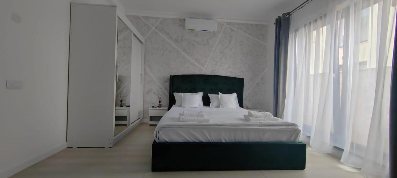 Casira Guesthouse Sînmartin エクステリア 写真
