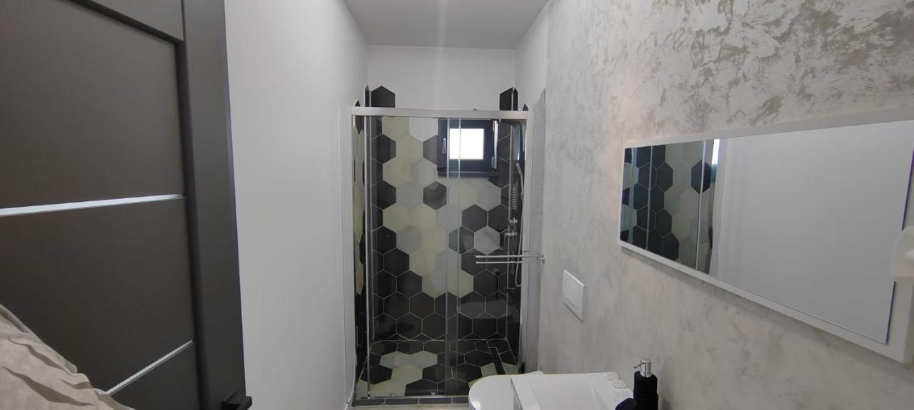 Casira Guesthouse Sînmartin エクステリア 写真