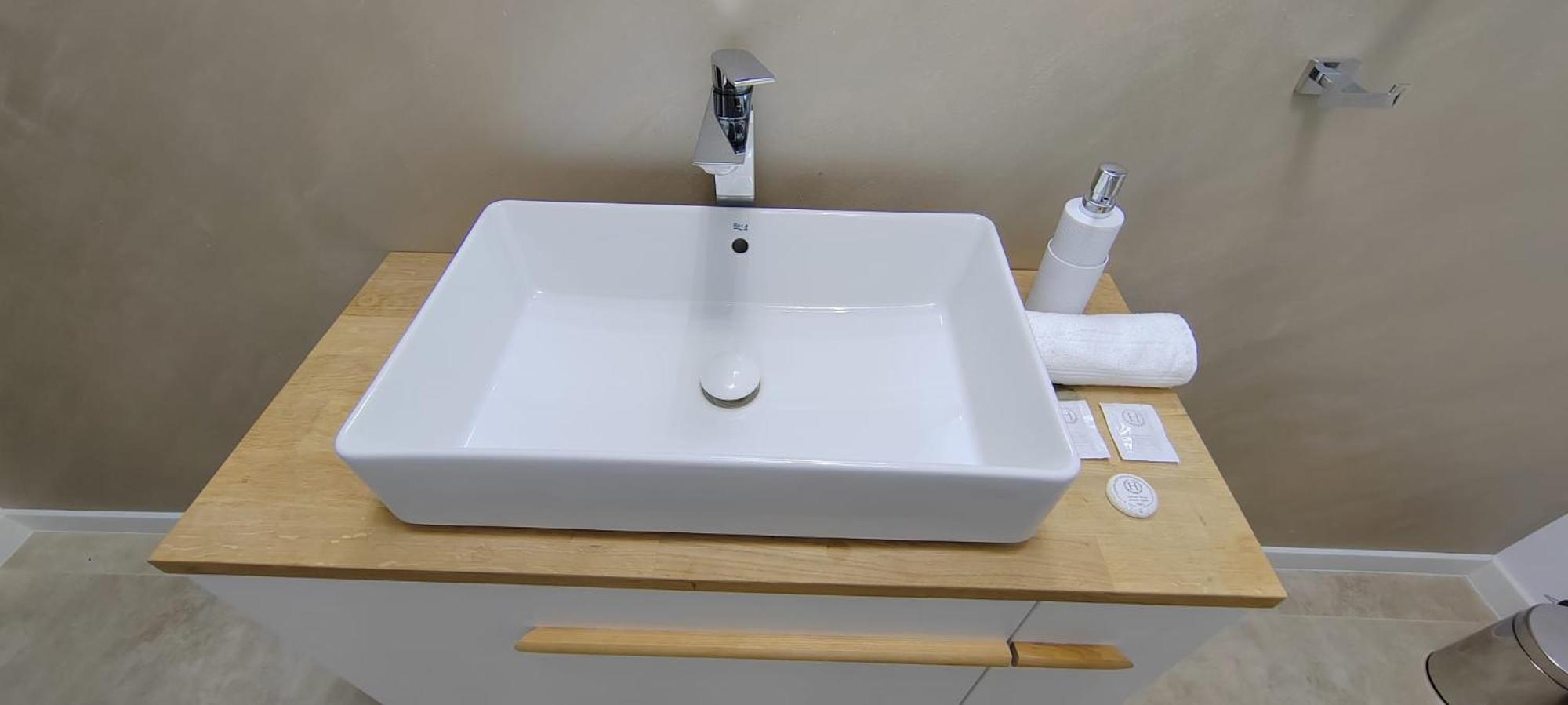 Casira Guesthouse Sînmartin エクステリア 写真