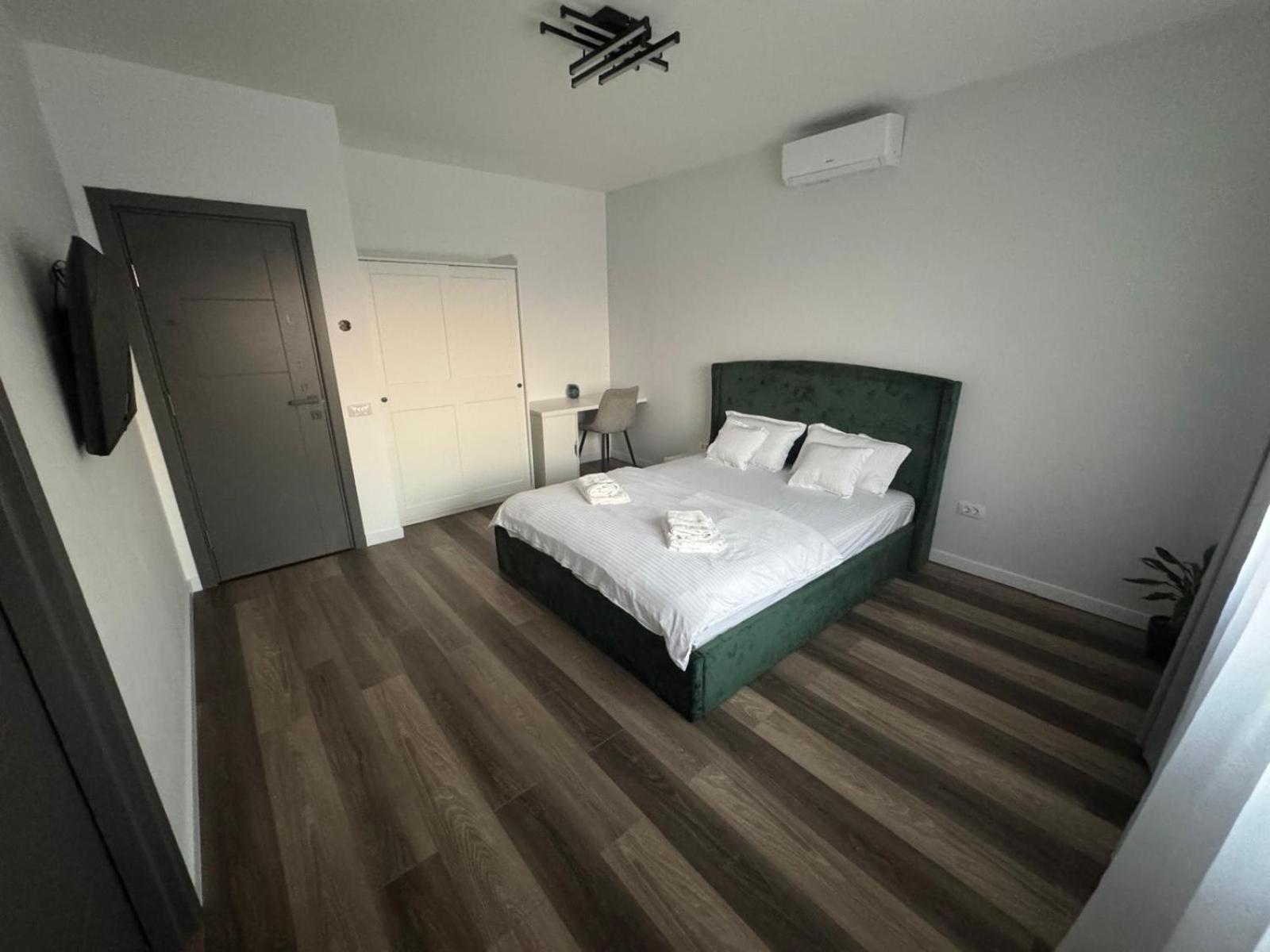 Casira Guesthouse Sînmartin エクステリア 写真